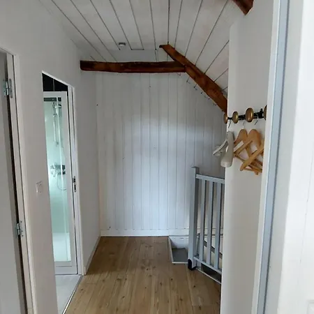 Maison Entre Sancy Et Cantal, Proches Des Lacs Marchal