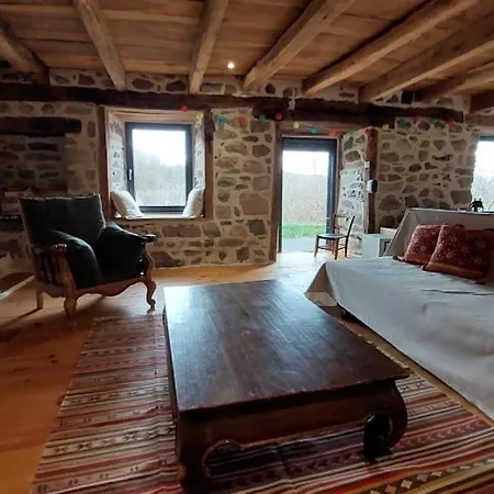 Maison Entre Sancy Et Cantal, Proches Des Lacs Marchal