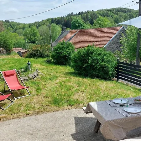 Casa vacanze Maison Entre Sancy Et Cantal, Proches Des Lacs